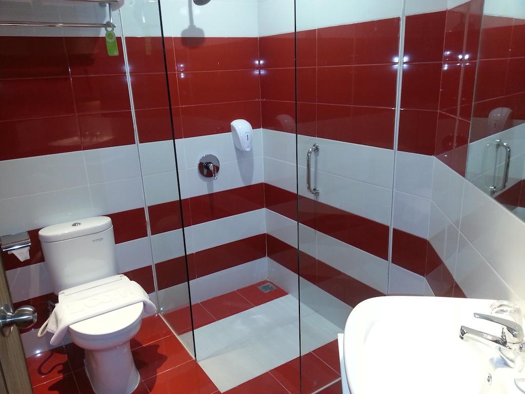 Zoom Smart Hotel Jemursari Surabaja Exteriér fotografie