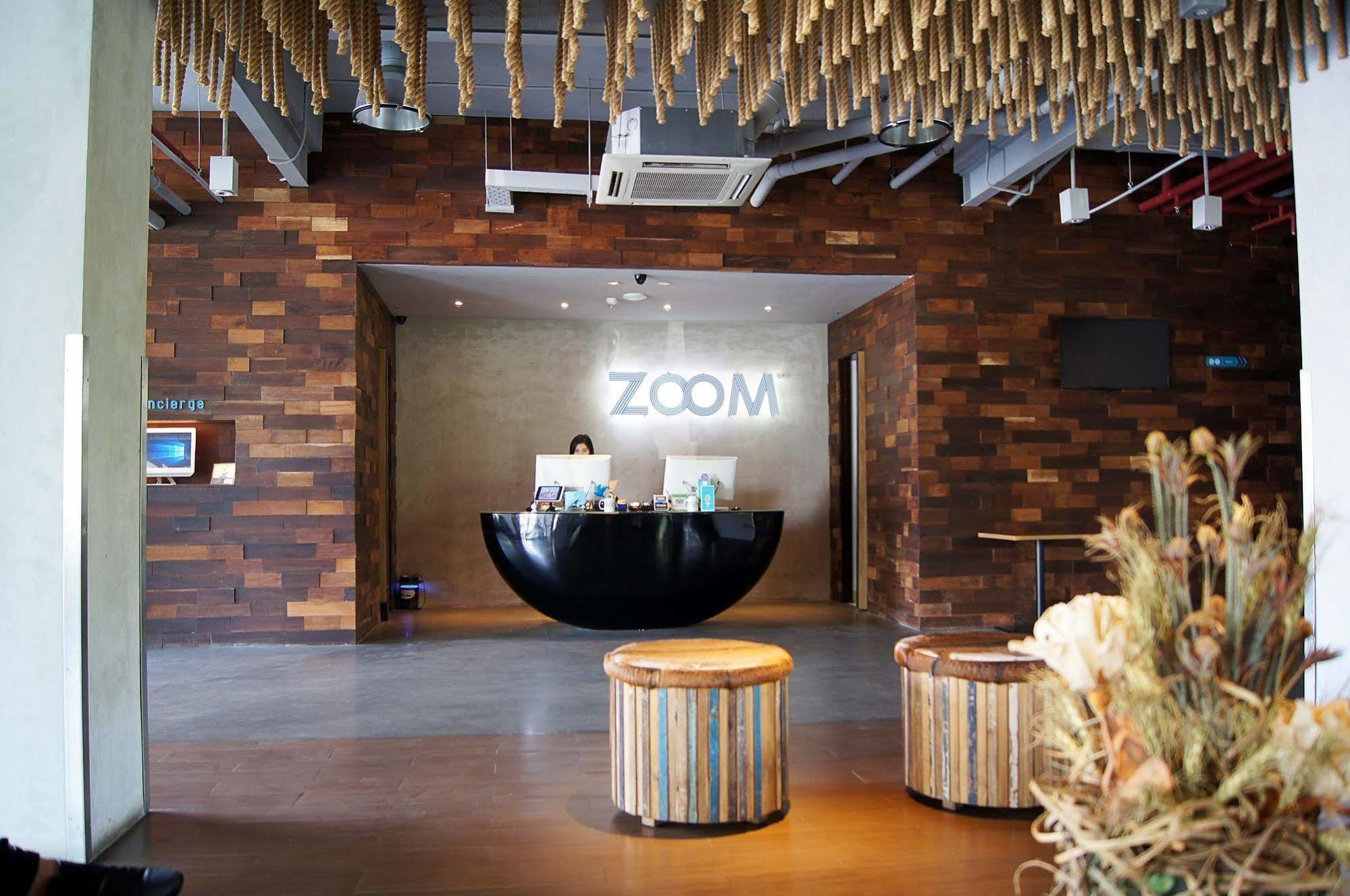 Zoom Smart Hotel Jemursari Surabaja Exteriér fotografie